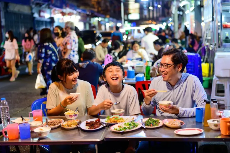 Comment économiser sur les repas en voyage ?