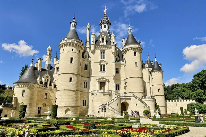 Ce château de la Loire, éclipsé par Chambord, mérite pourtant le détour