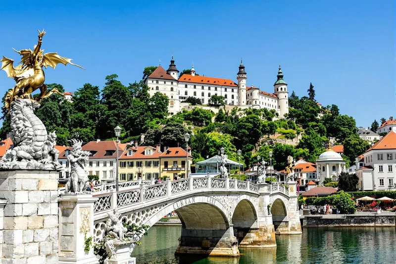 Bien plus enchanteuse que Venise, découvrez la capitale Slovène et son authenticité