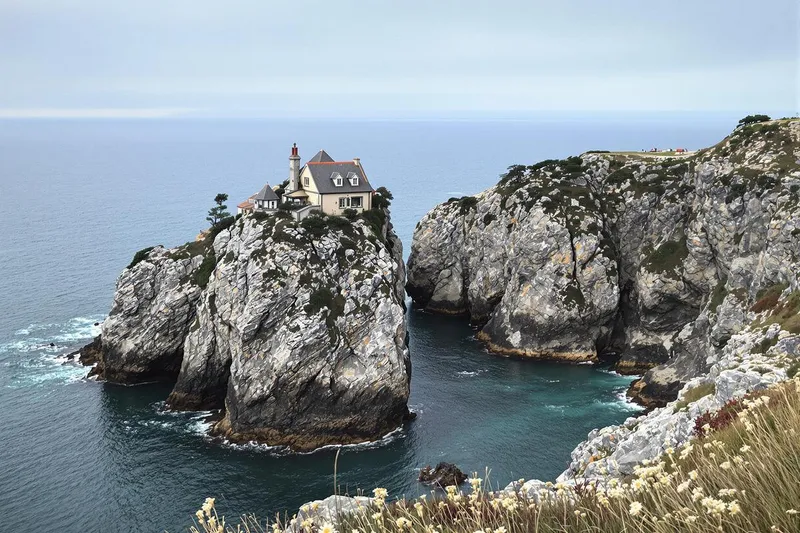 La maison entre deux rochers en Bretagne : que faut-il savoir ?