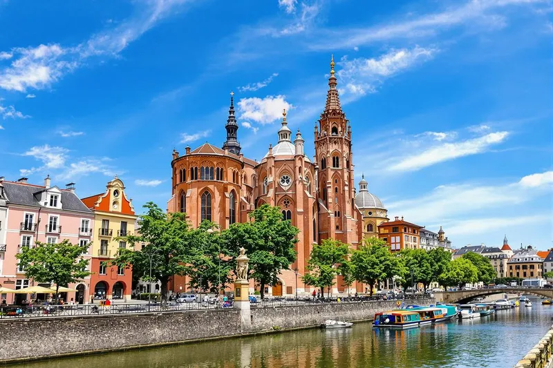 Quelle est cette ville de France à ne pas manquer en 2025, en tête des tendances mondiales de voyage