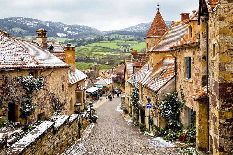 Un village de l’Aude où l’Histoire de 106 monuments historiques se mêle au quotidien des 586 habitants