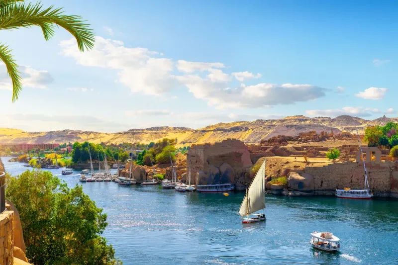 Voyager en Égypte : entre pyramides, croisières sur le Nil et trésors culturels